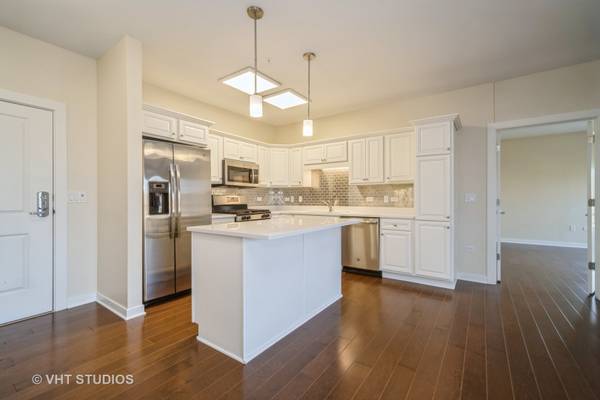 2150 Founders DR #234, Northbrook, IL 60062