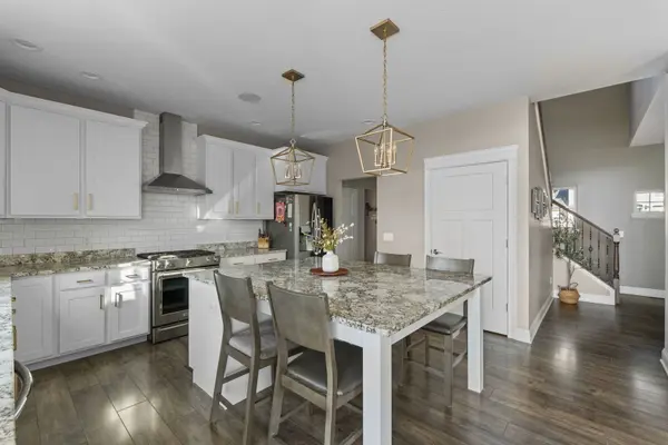 4697 Mason RUN, Bettendorf, IA 52722