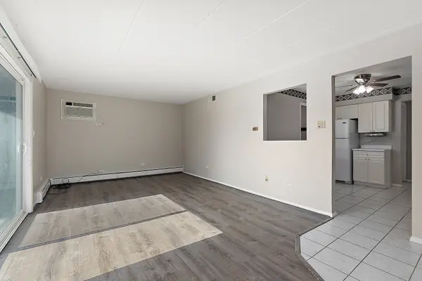 8932 W 140th ST #1A, Orland Park, IL 60462
