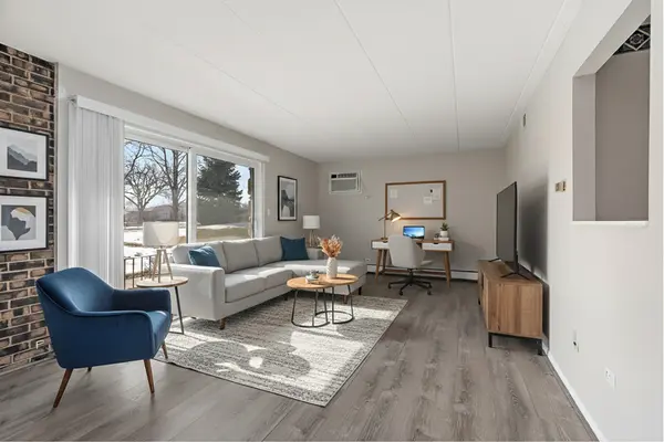 8932 W 140th ST #1A, Orland Park, IL 60462