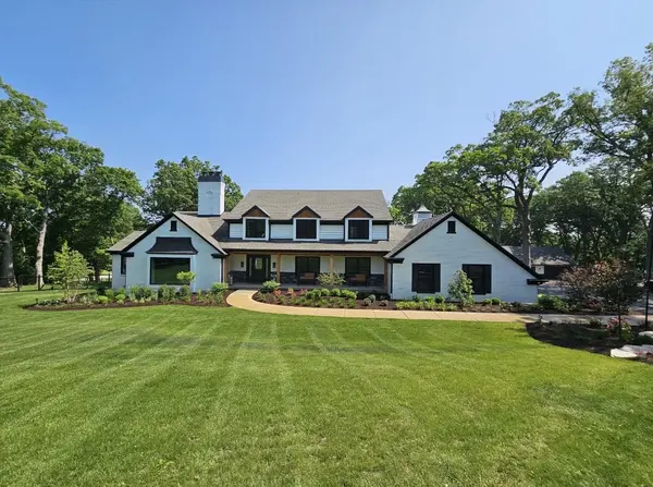 3N805 Town Hall RD, St. Charles, IL 60175