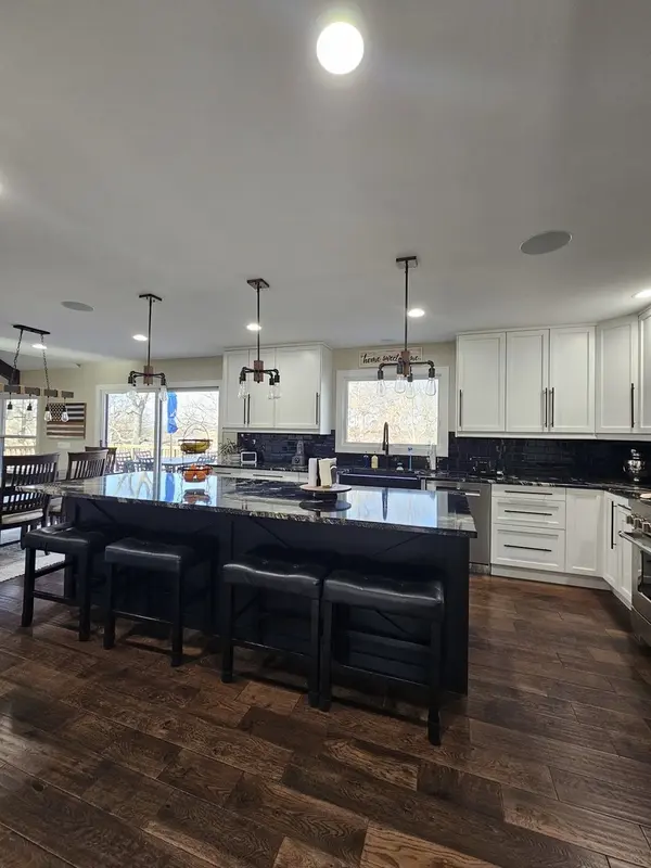 3N805 Town Hall RD, St. Charles, IL 60175