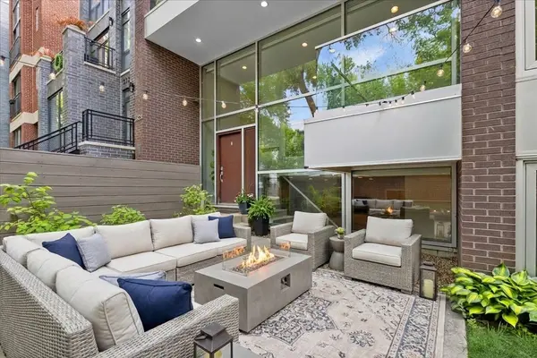 2323 N LEAVITT ST #101, Chicago, IL 60647
