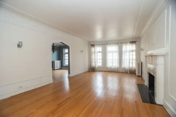 2321 E 69TH ST #2, Chicago, IL 60649