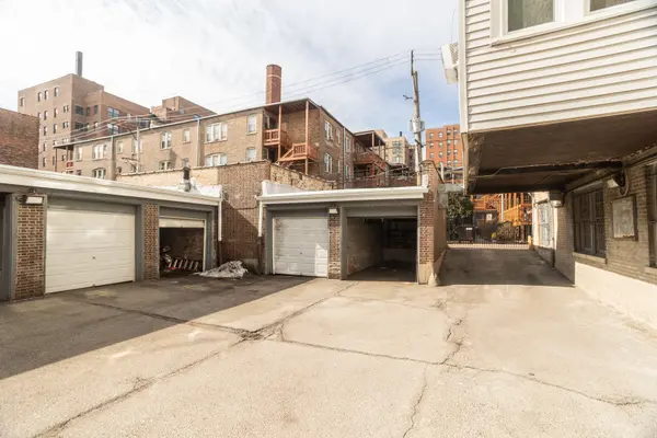 2321 E 69TH ST #2, Chicago, IL 60649