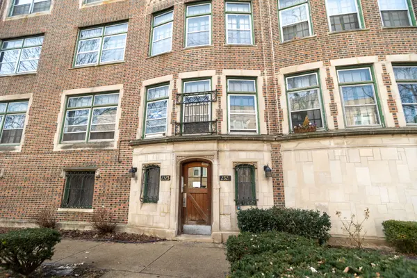2321 E 69TH ST #2, Chicago, IL 60649