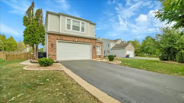 711 Blossom CT, Oswego, IL 60543