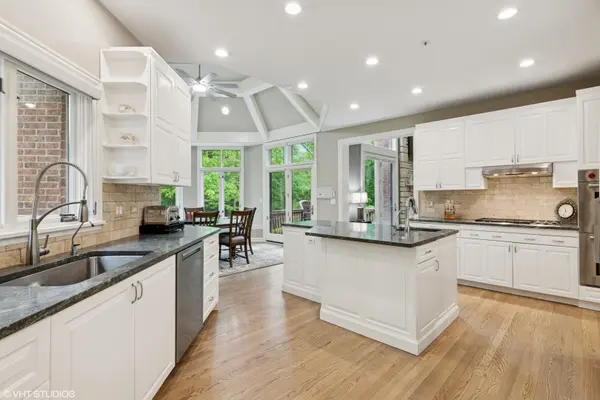 Address not disclosed, Long Grove, IL 60047