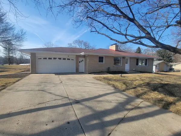 11N958 Almora TER,  Elgin,  IL 60124