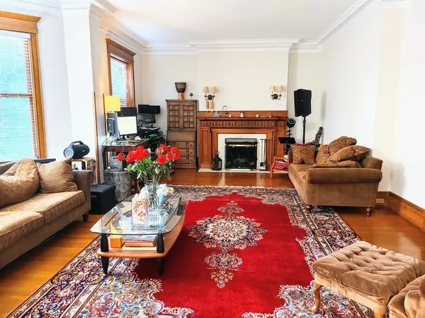 1210 N Astor ST #3B, Chicago, IL 60610