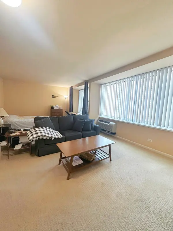 211 E OHIO ST #1605, Chicago, IL 60611