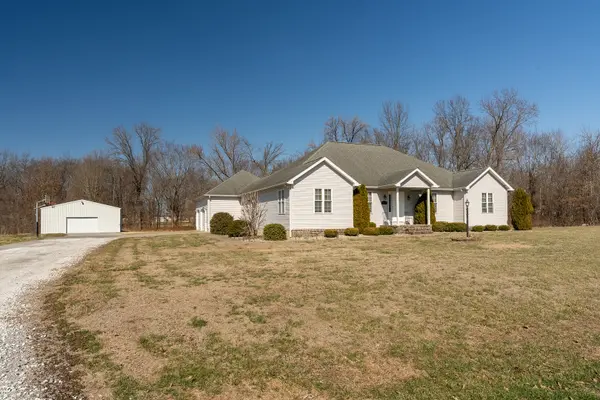 898 Kirsch ST, Carbondale, IL 62901