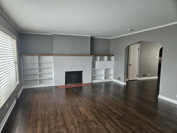 45 N Wisconsin AVE N, Addison, IL 60101
