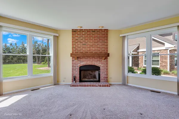2530 Live Oak LN, Buffalo Grove, IL 60089