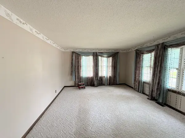 1401 E St Louis ST, West Frankfort, IL 62896