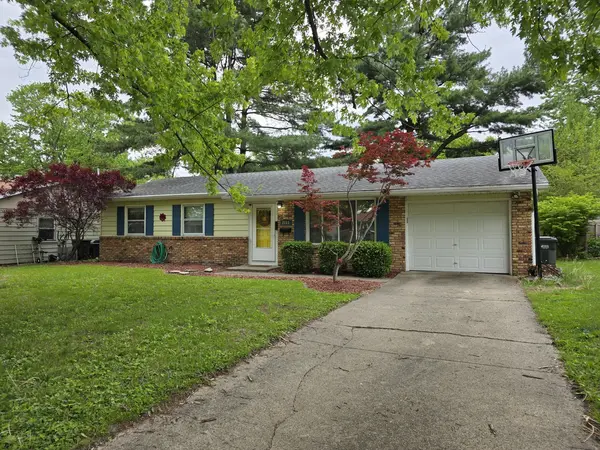 2111 Lantern Hill DR, Urbana, IL 61802