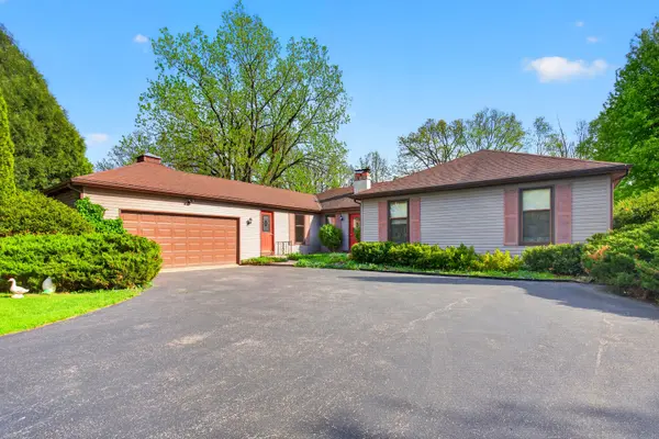 6503 Tustamena TRL, Mchenry, IL 60050