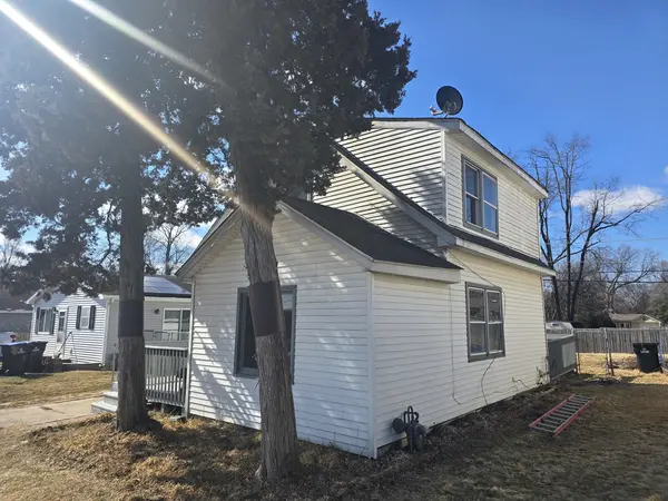 4311 E Wonder Lake RD, Wonder Lake, IL 60097