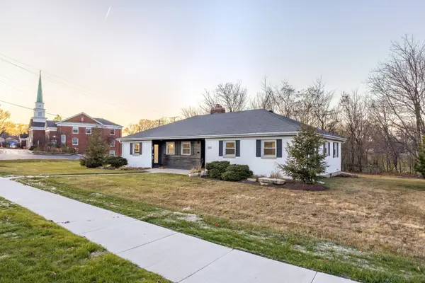 704 E 9th ST, Lockport, IL 60441