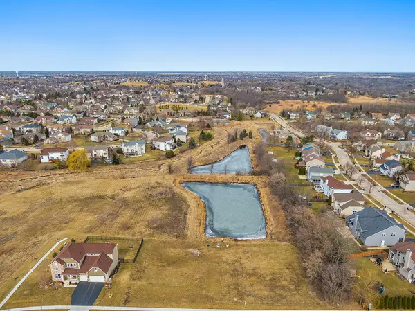 1540 Westbourne Pkwy, Algonquin, IL 60102