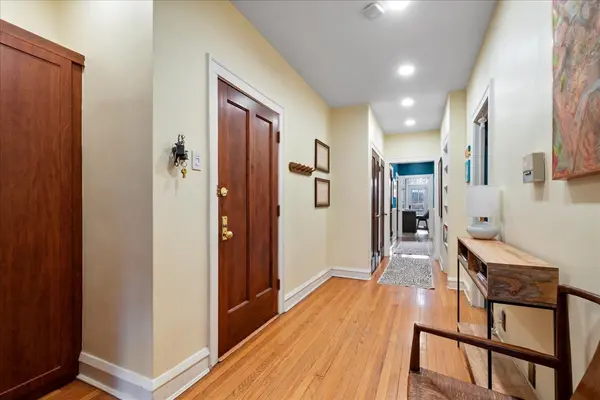 2751 W Giddings ST #1W, Chicago, IL 60625