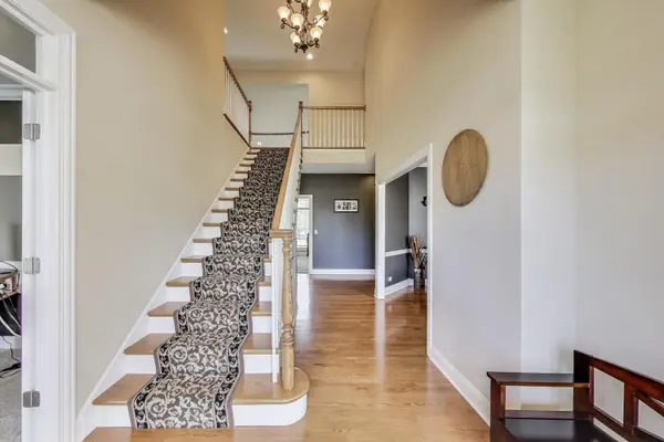 24744 N Golden Oat CIR, Cary, IL 60013