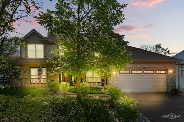 158 Edgewater LN, Sugar Grove, IL 60554