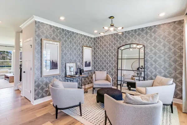 420 Bower LN, Oswego, IL 60543