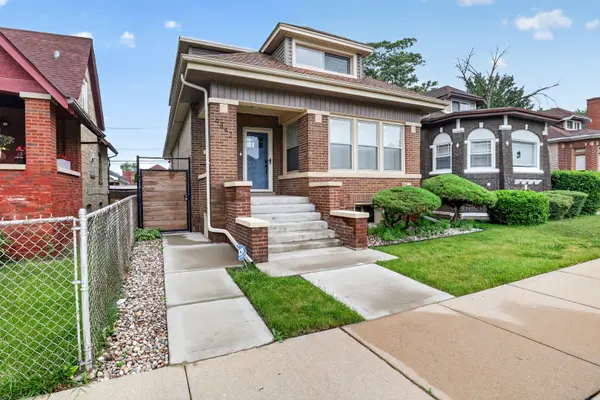 9347 S Loomis ST, Chicago, IL 60620