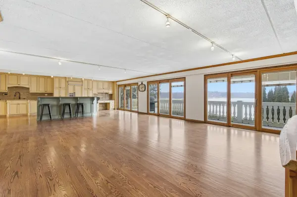25402 W Dering LN, Lake Villa, IL 60046