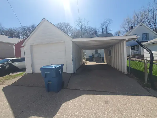931 18th AVE, East Moline, IL 61244