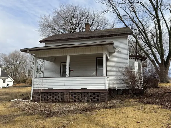 302 E 2nd ST, Prophetstown, IL 61277