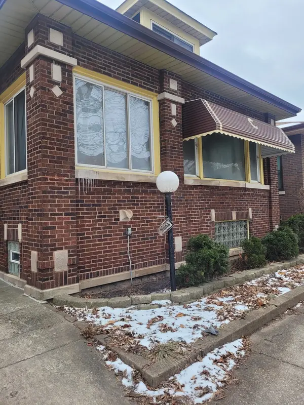 7639 S Cornell AVE, Chicago, IL 60649