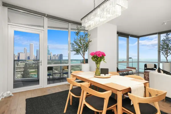 1201 S Prairie AVE #2403, Chicago, IL 60605