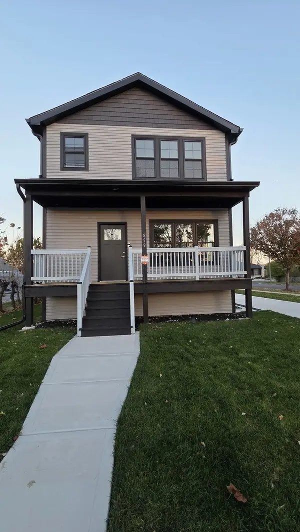 859 John ST,  Bensenville,  IL 60106