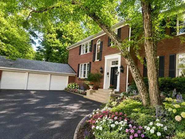 815 Merrill Woods RD, Hinsdale, IL 60521