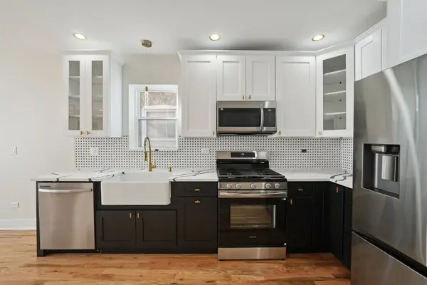 8824 S Wood ST, Chicago, IL 60620
