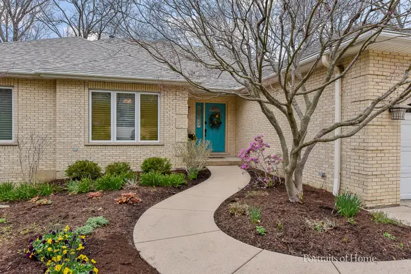 11 Merrimack CT, Bolingbrook, IL 60440