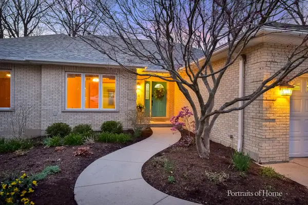 11 Merrimack CT, Bolingbrook, IL 60440