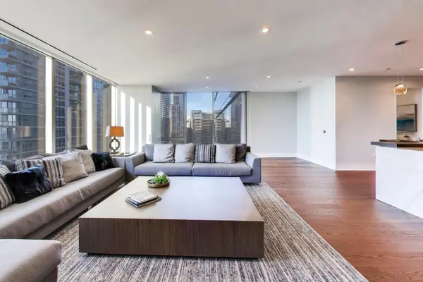 363 E Wacker DR #2503, Chicago, IL 60601