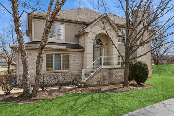 54 Beaconsfield CT,  Lincolnshire,  IL 60069