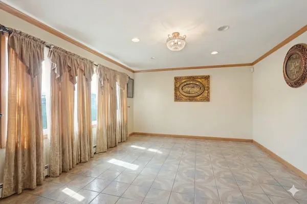 4249 Custer AVE, Lyons, IL 60534