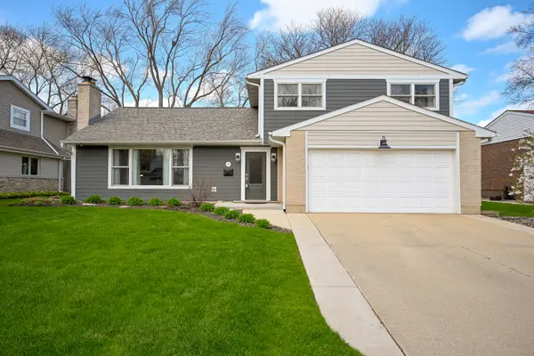 610 W Noyes ST, Arlington Heights, IL 60005
