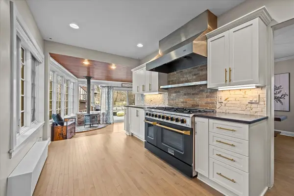 Address not disclosed, Highland Park, IL 60035