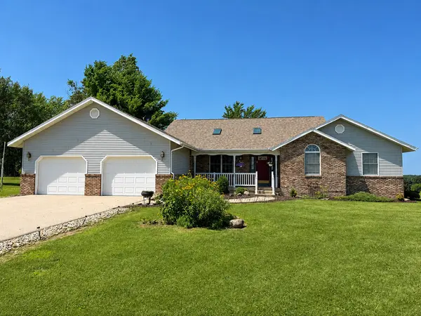 31-5 Medinah DR, Lake Carroll, IL 61046