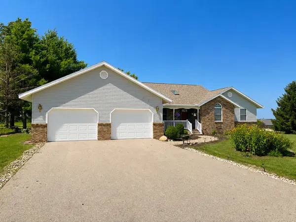 31-5 Medinah DR, Lake Carroll, IL 61046