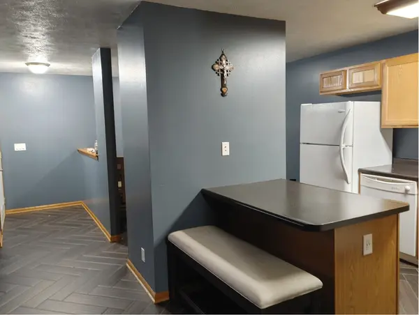 150 N Wooster ST #9, Capron, IL 61012