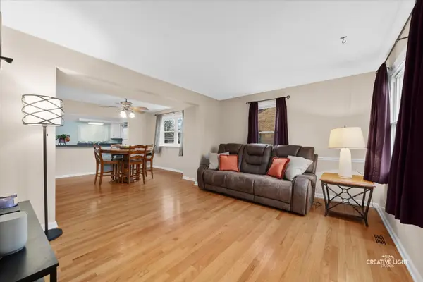 4217 Elm ST, Downers Grove, IL 60515