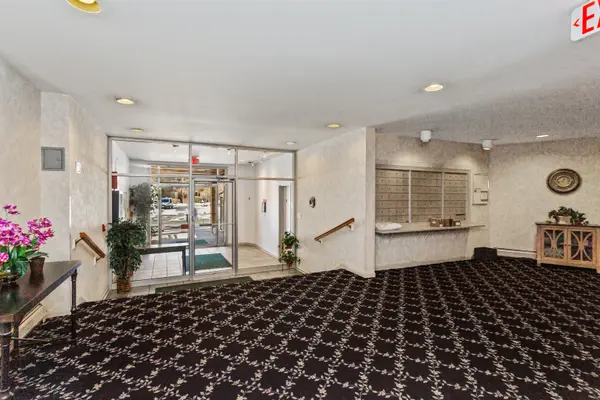 245 S Park LN #424, Palatine, IL 60074