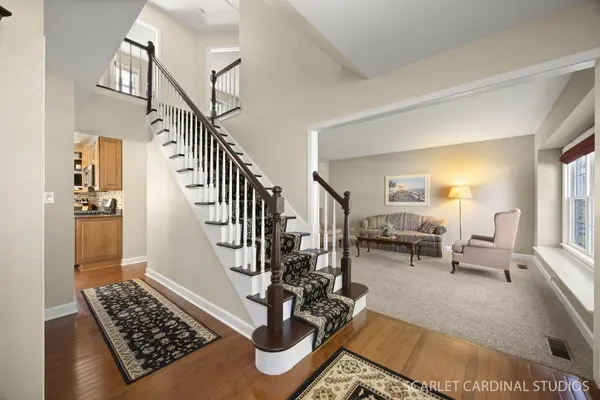 836 Buttonwood CIR, Naperville, IL 60540